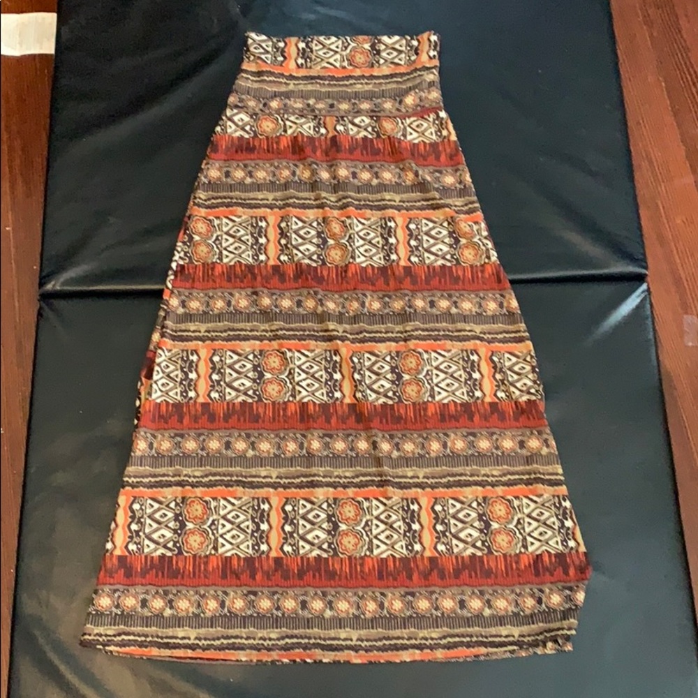 Solid maxi skirt
